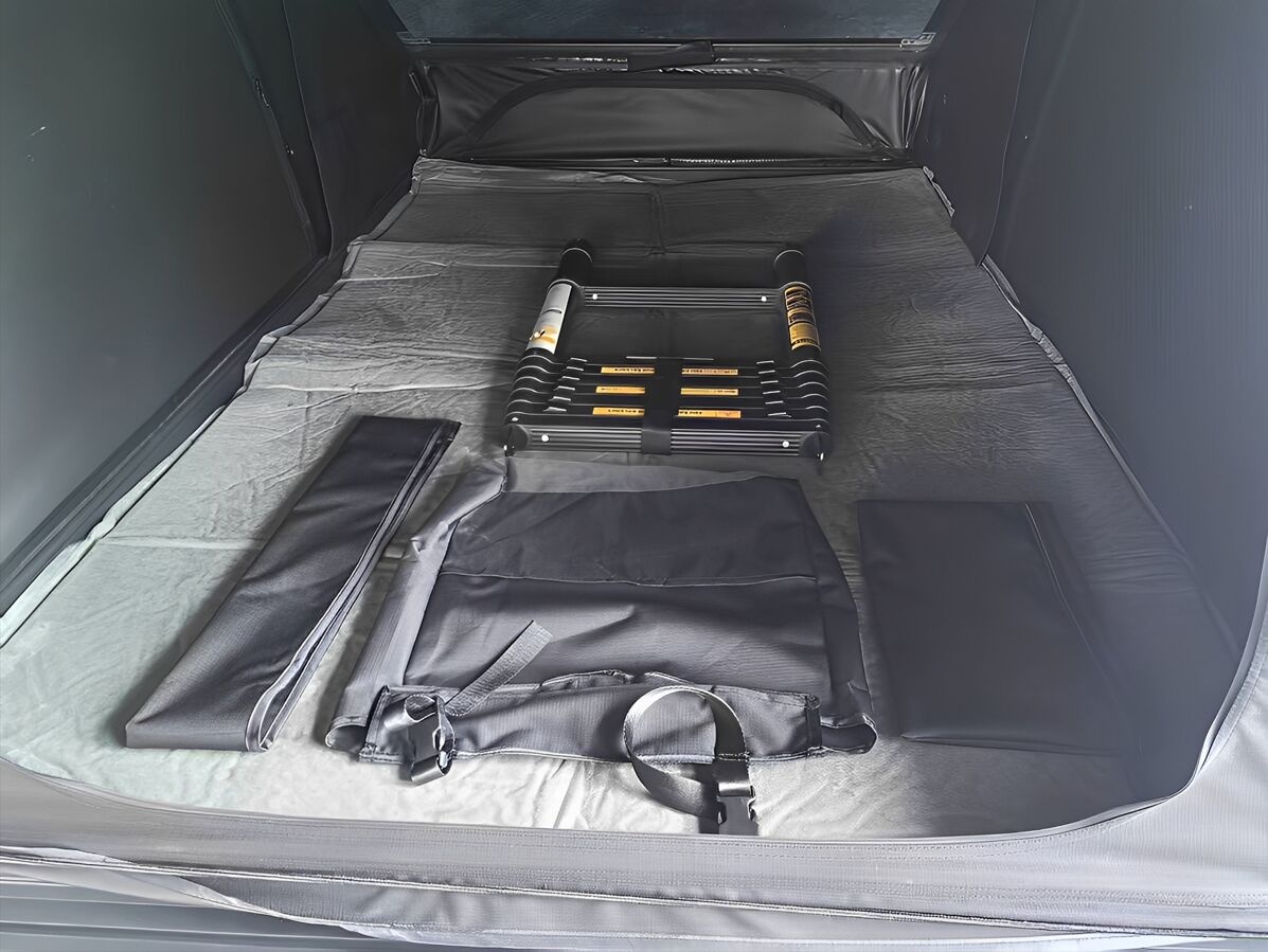Roof Top Tent-Blacktop Bliss