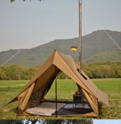 TTHW01 camping tent with chimney